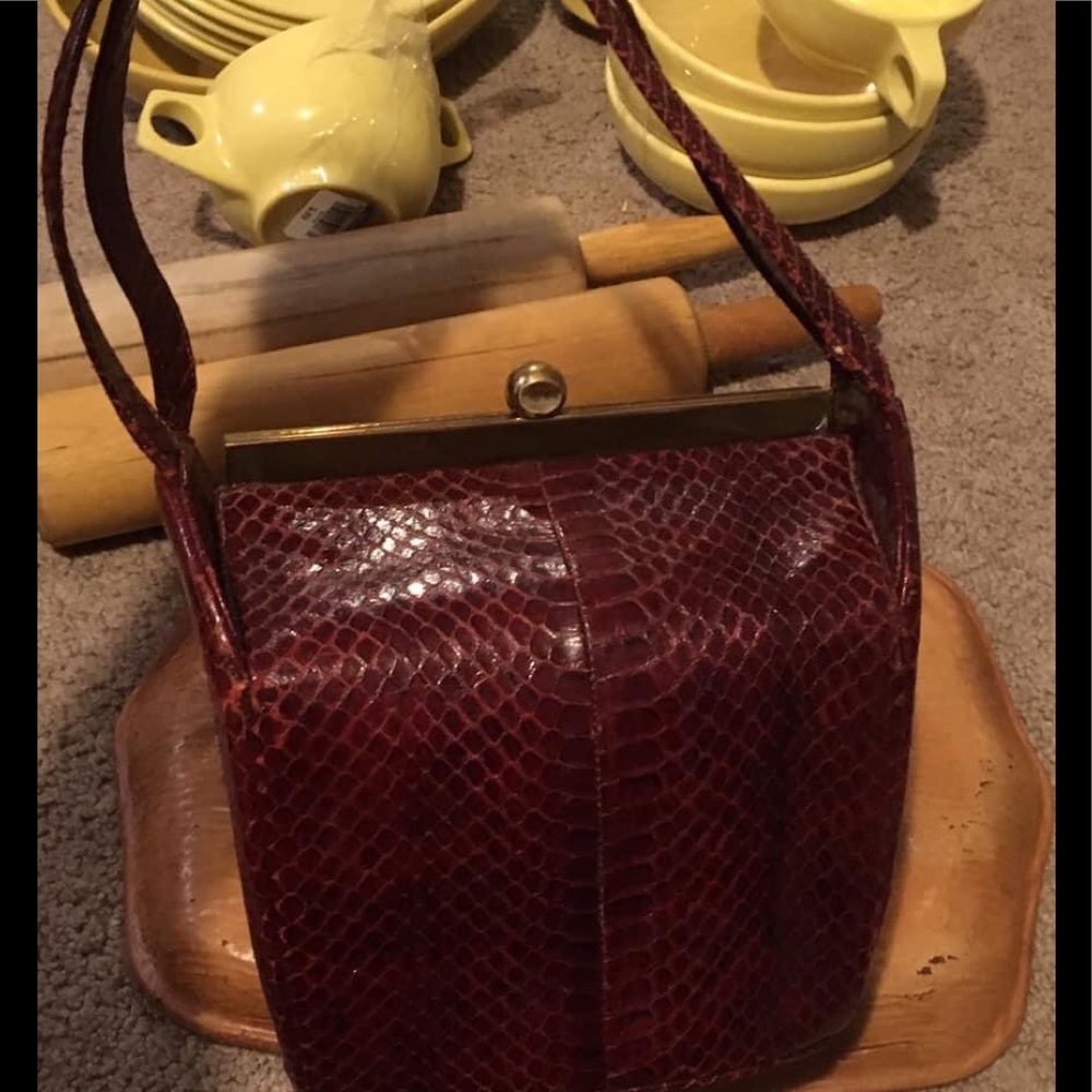 Vintage Snakeskin handbag burgundy